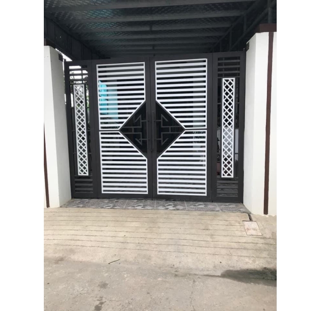 Cửa sắt CNC tốt